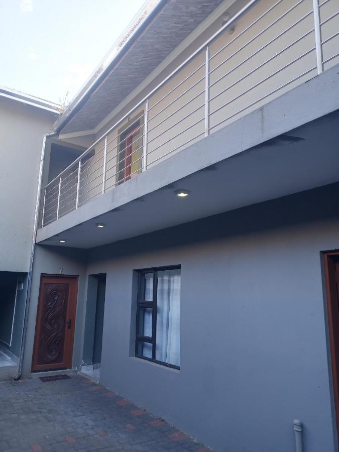 Wise Bird Guest House 鲁德普特 外观 照片