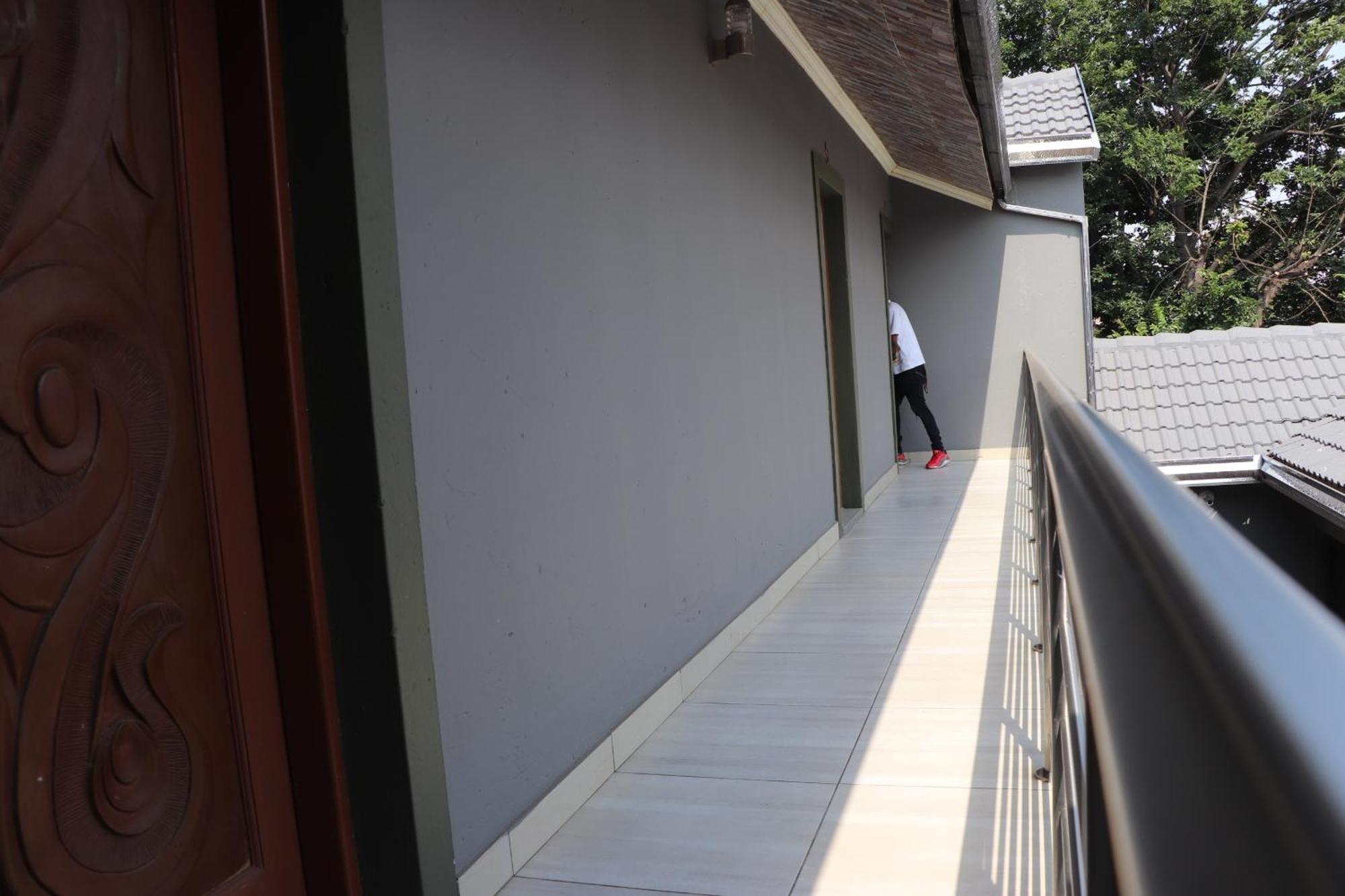 Wise Bird Guest House 鲁德普特 外观 照片